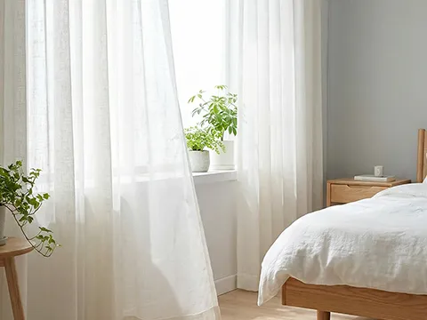 Lightweight & Airy